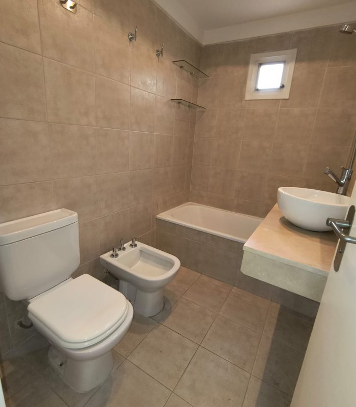 b220e74e-285f-4682-8c44-22490dce706c