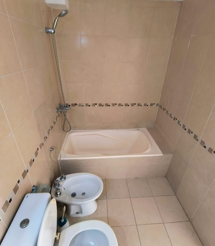 b4f10f26-ba81-41c7-b8d5-cb89fe351dac